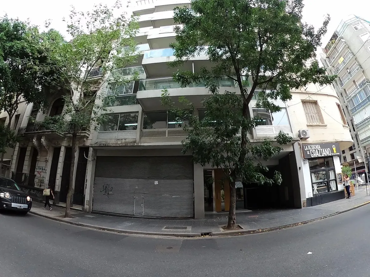 Apartamento de dois ambientes com vaga de garagem em Balvanera