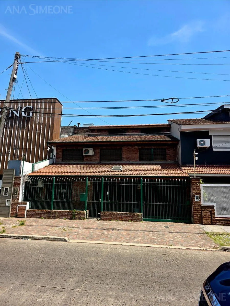 Casa de 198 m² en Villa Adelina