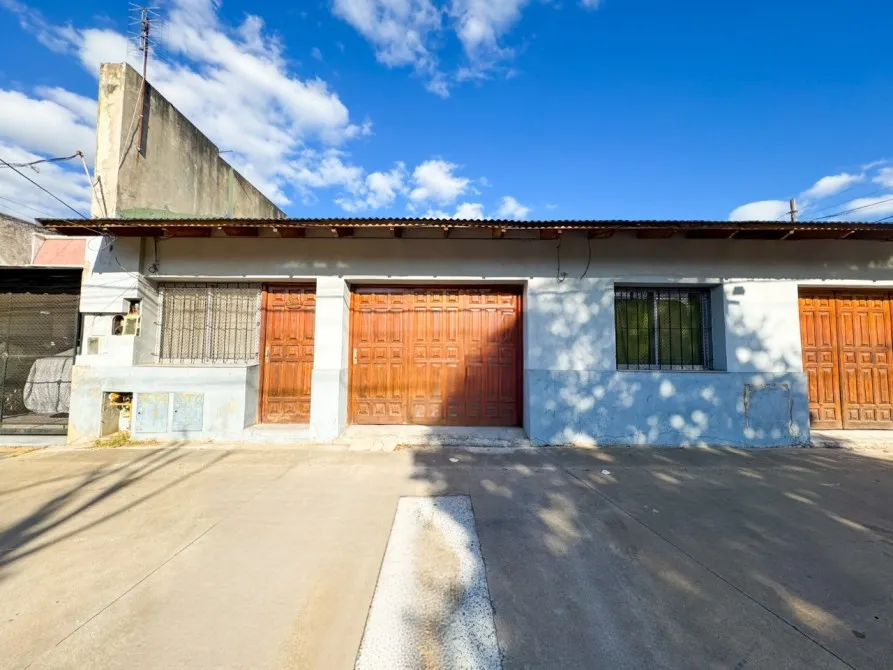 Ground-floor house with patio