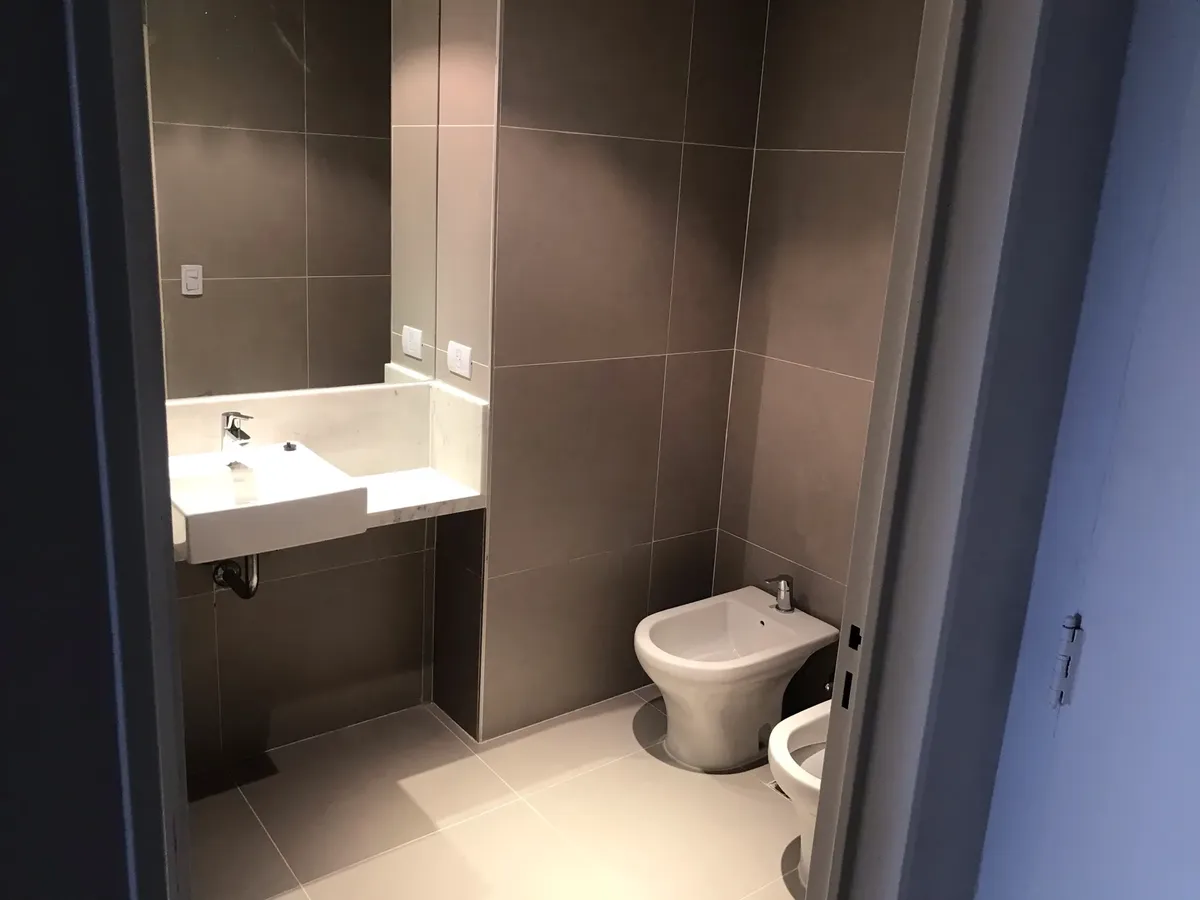 Alquilo Excel Depto En San Telmo, Piso Alto Con Vista Abierta. Edif Con Amenities