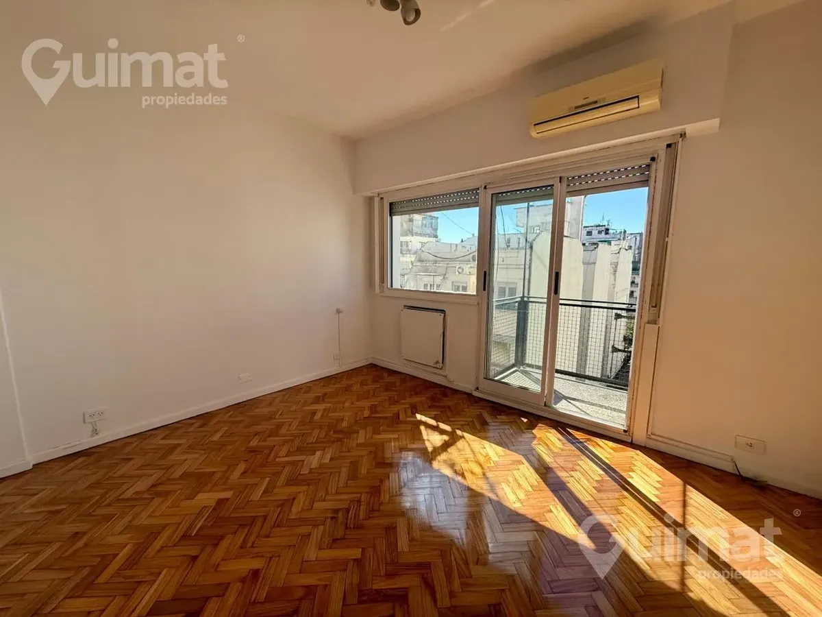 Apartamento de três ambientes em Recoleta