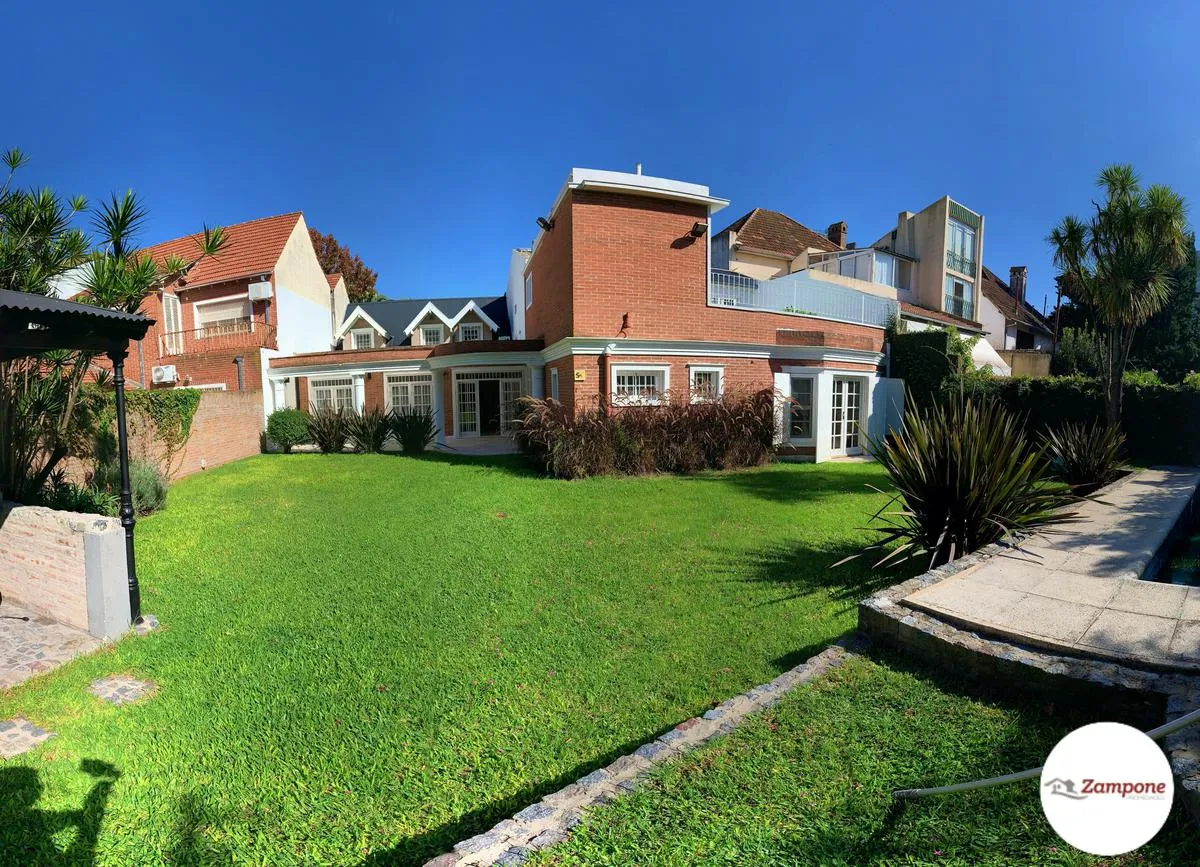 Doble Lote! Espectacular Casa C/jardin Y Pileta - Olivos