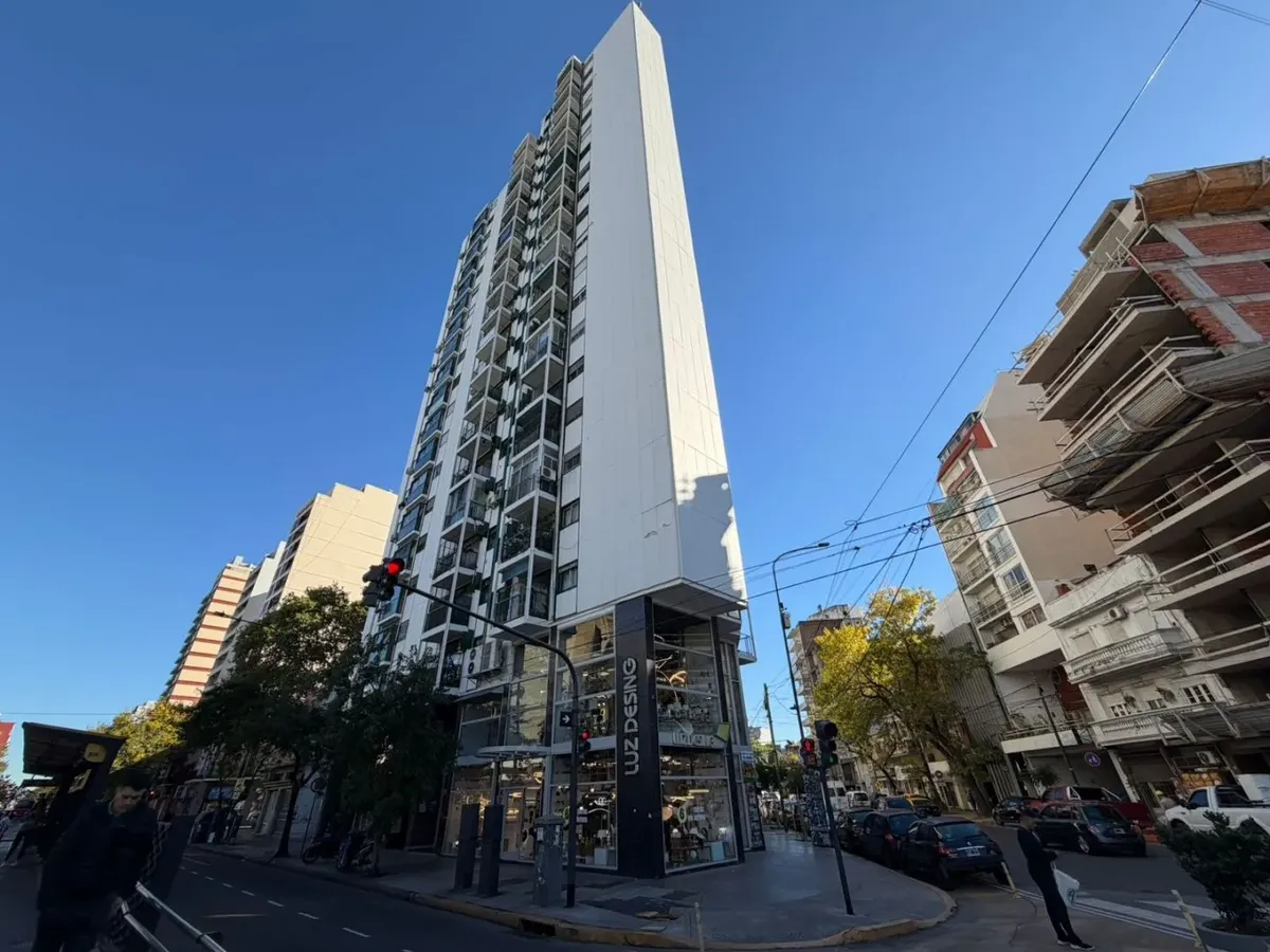 Departamento de 4 ambientes con balcón en La Paternal