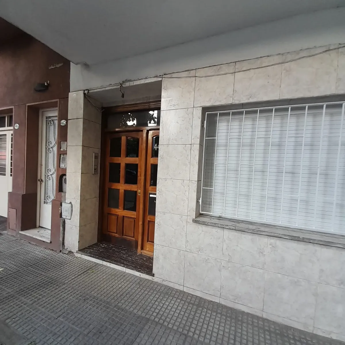 Dño Directo Dpto 3 Amb, . Con Patio En Pb.. Excelente Ubicacion. Muy Luminoso,recien Pintado. Contrato A 2 Años Con Aj Ipc Trimestral. Se Pide Garantia E Ingresos En Blanco. Consultas X Wshap