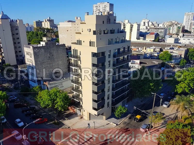Ramón Falcón 4291 - Departamento Monoambiente. De 33 M². Al Frente Con Balcón. Sum. Parrilla
