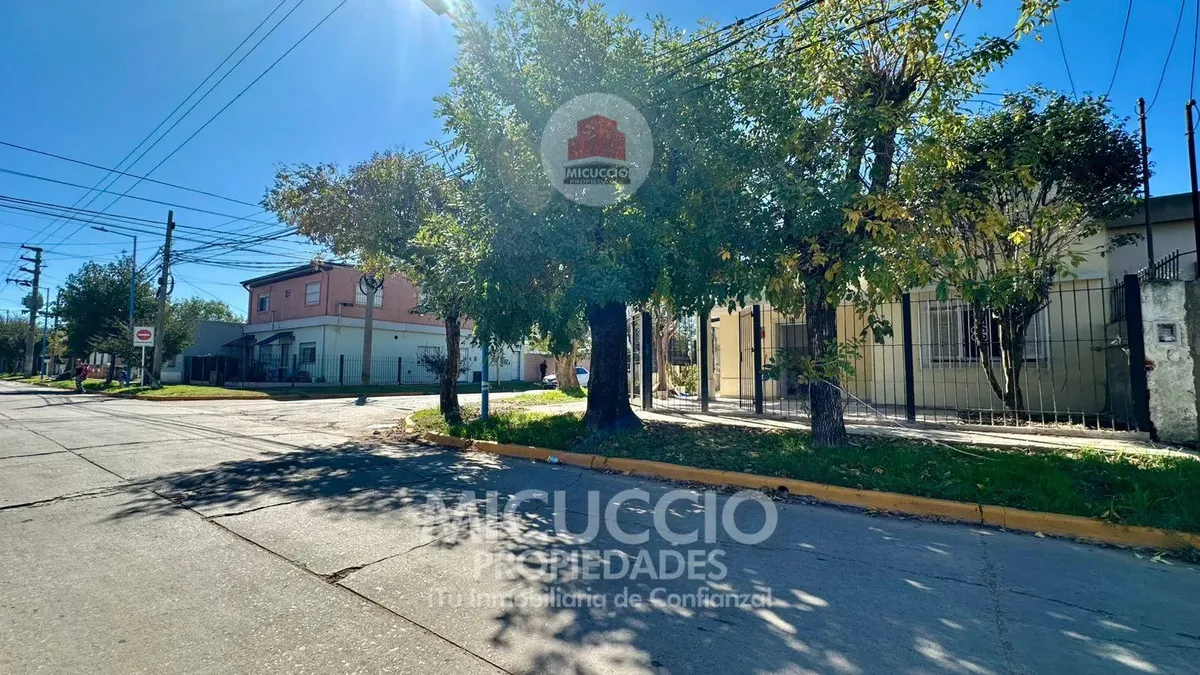 Casa En Alquiler | Gral. Paz N°795 Esq. Lauría | Escobar