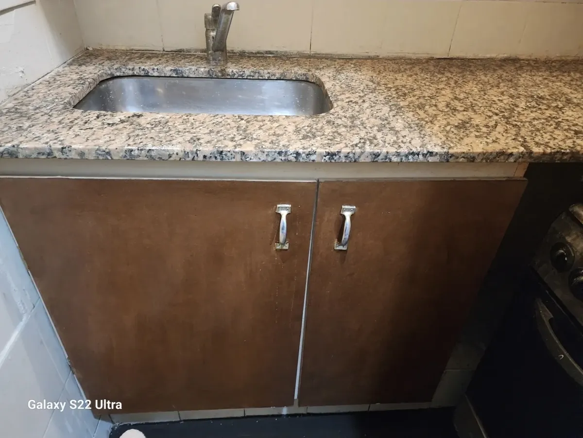 Alquila Monoambiente En Excelente Estado, Bajas Expensas