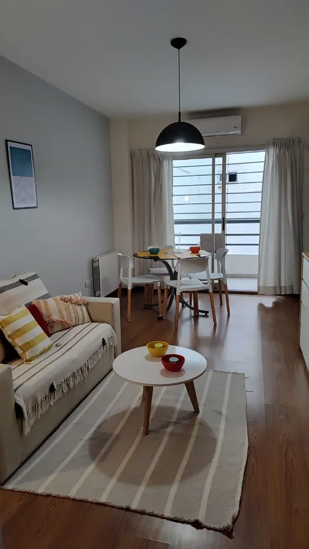 1 dormitorio, patio y pileta