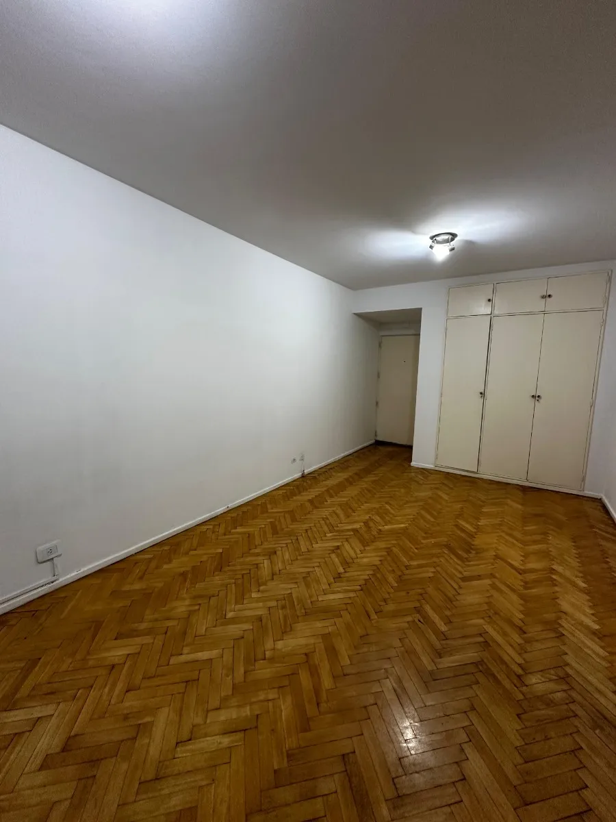 Monoambiente En Alquiler, San José 1124, Caba