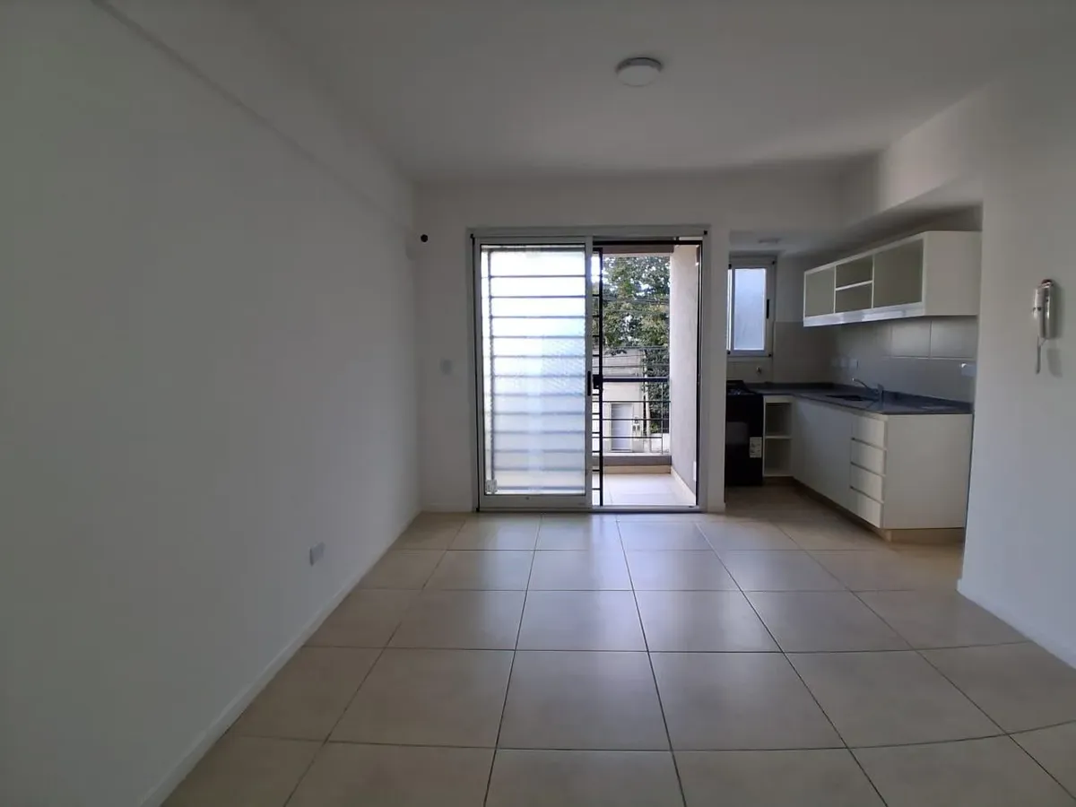 Alquiler Departamento Monoambiente, En Villa Saenz Peña