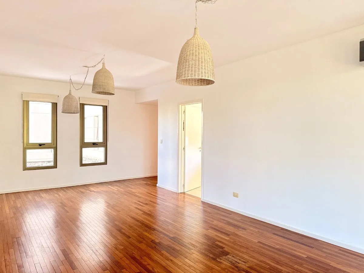 Two-bedroom apartment with balcony in San Isidro