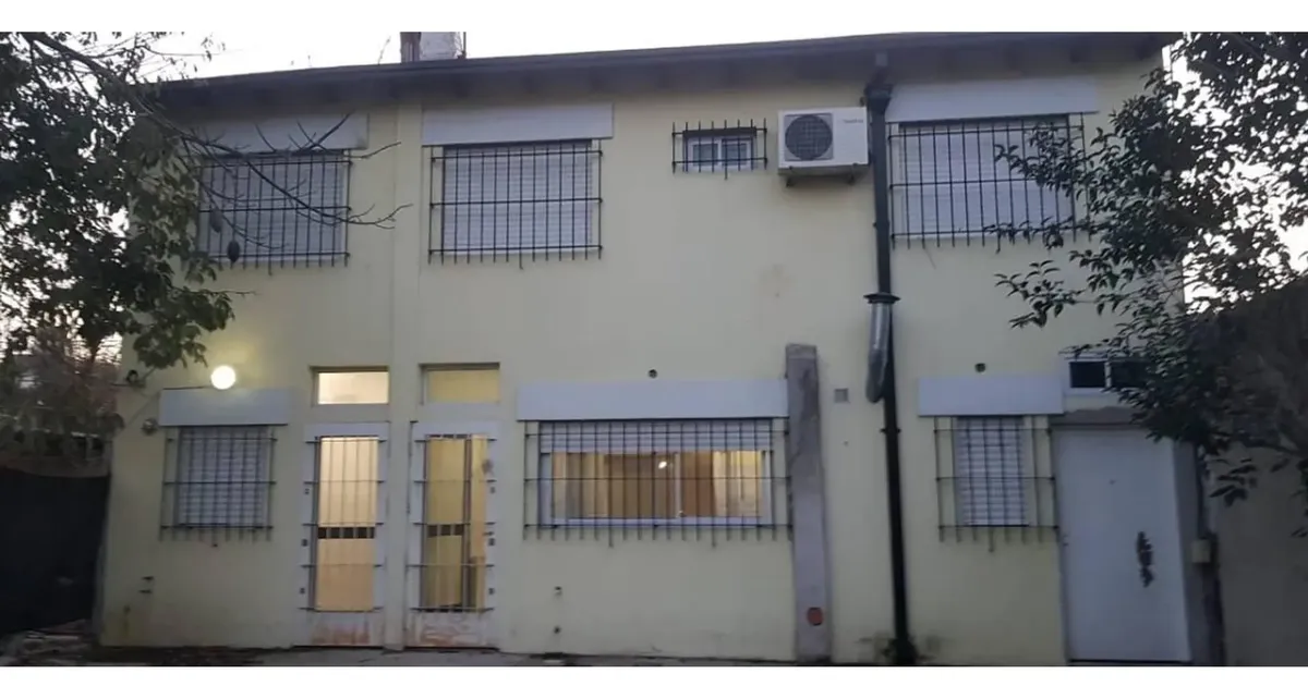 Alquiler De Casa En Moreno 4 Amb. Calle Lopez Buchardo 400