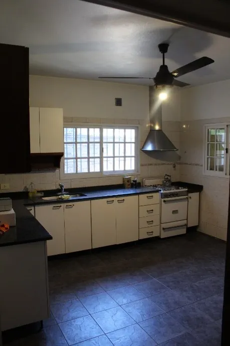 Casa Ph En Alquiler En Ezpeleta Oeste