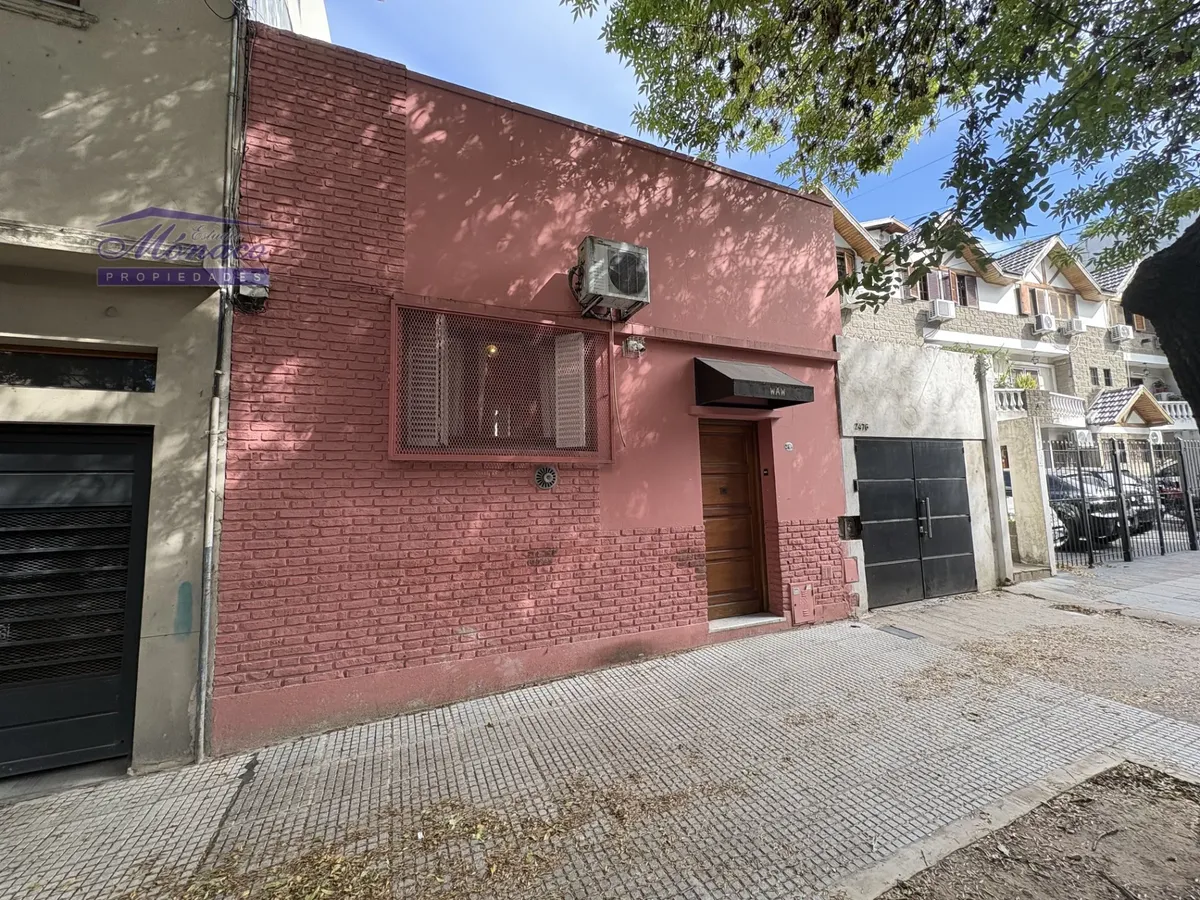 Casa de 4 ambientes con terraza en Villa Urquiza