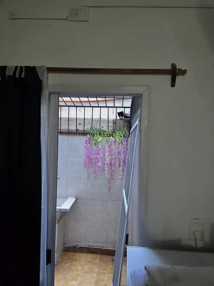 Studio mobiliado em Once