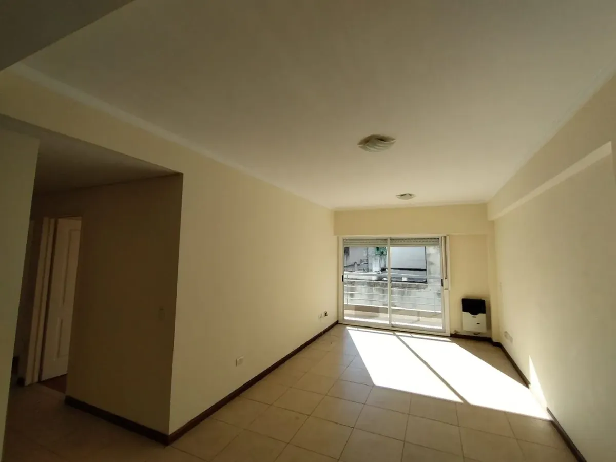 Apartamento de 3 ambientes em Flores