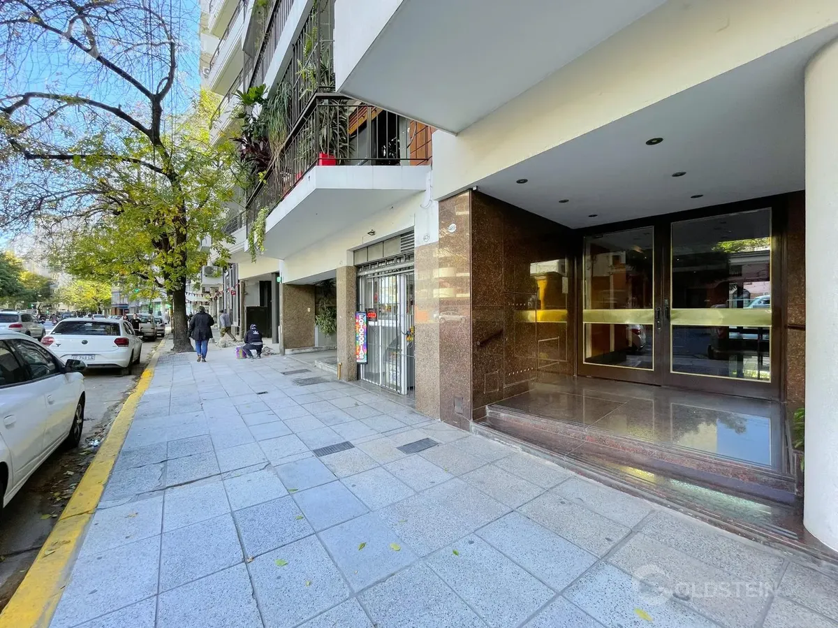 Four-room apartment with parking in Villa Crespo