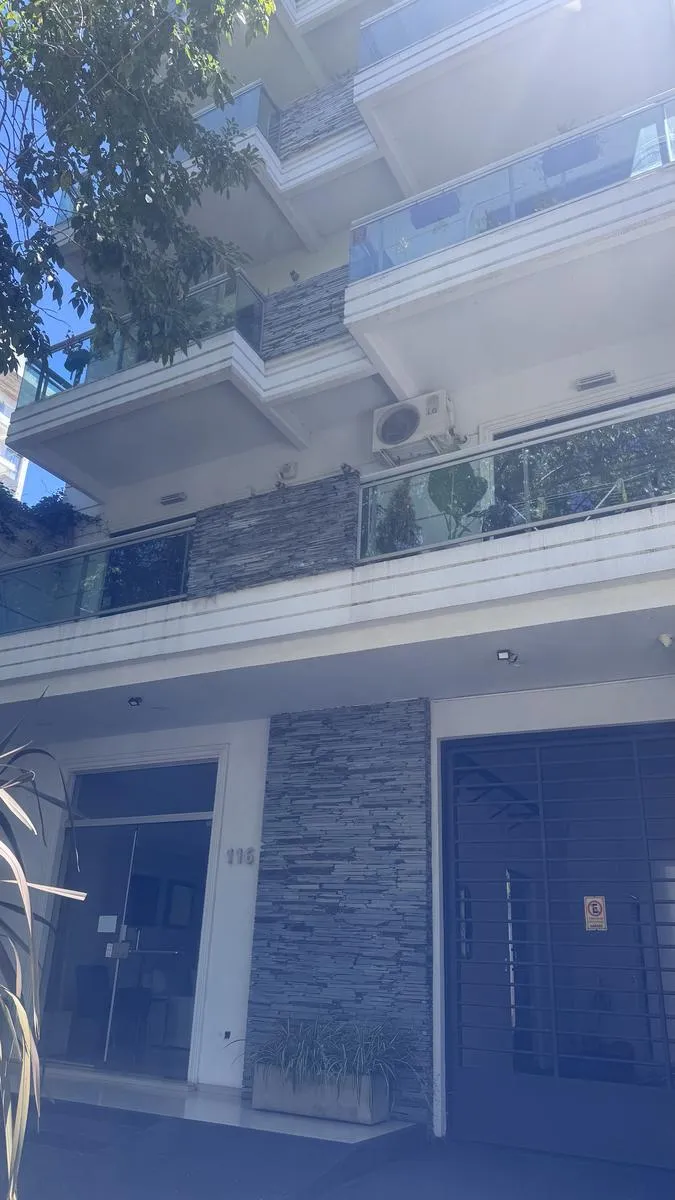 Departamento 2 Amb. En Alquiler Plaza Conesa
