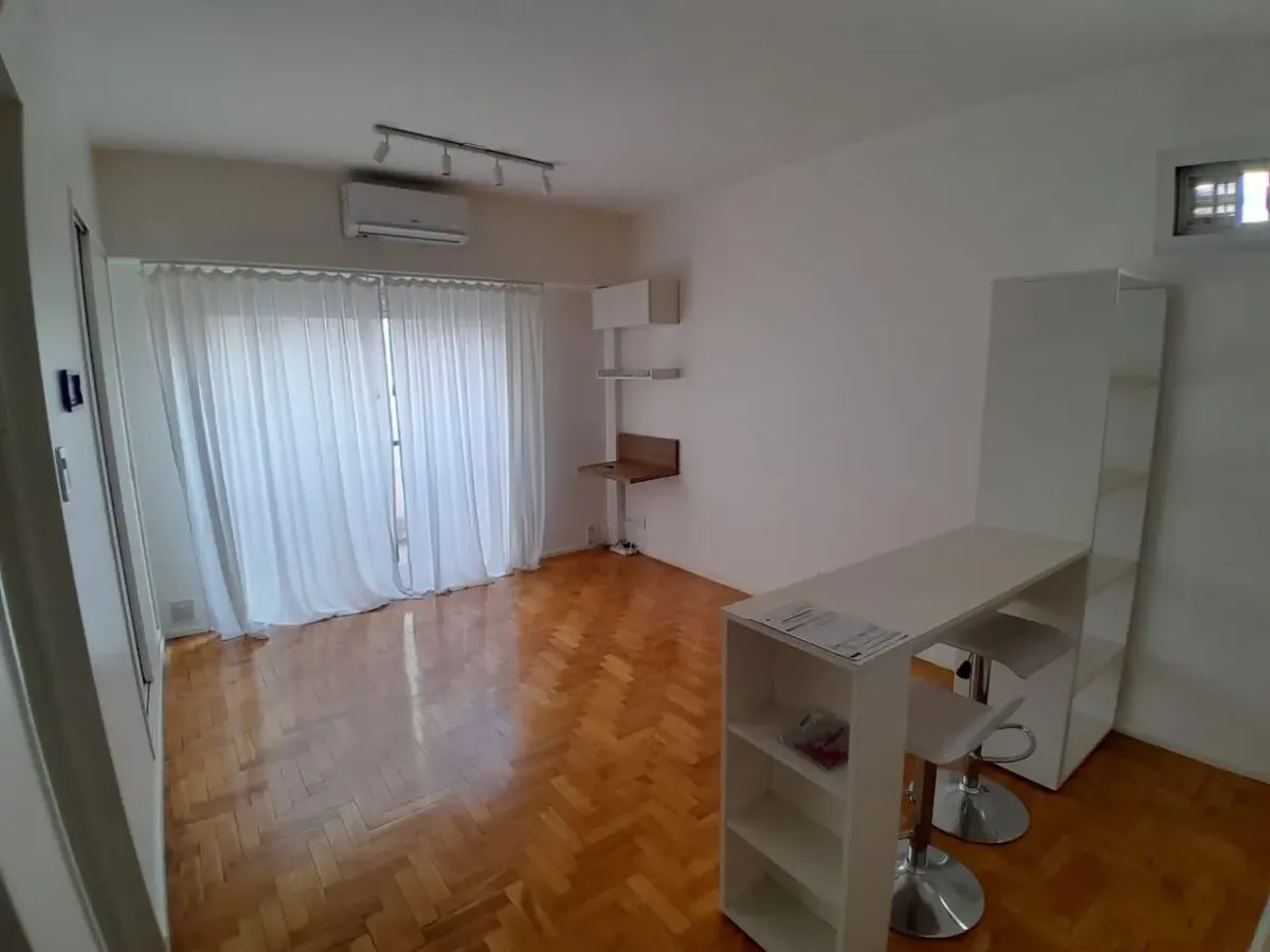 Квартира-студия на высоком этаже в Recoleta