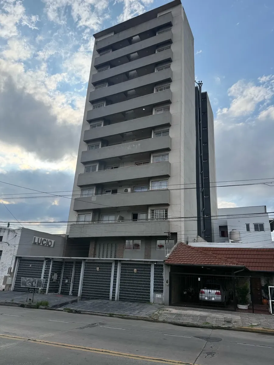 5º piso contrafrente, balcón
