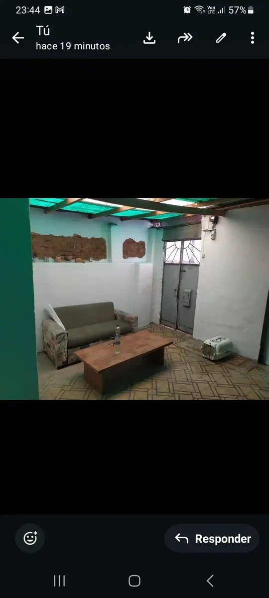 Espacio Ideal Para Taller De Arte/carpintería Y Vivienda. Muy Espacioso En Pleno Barrio De La Paternal. Acepta Mascotas