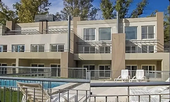 Alquiler De Departamento Con Cochera En Pilar