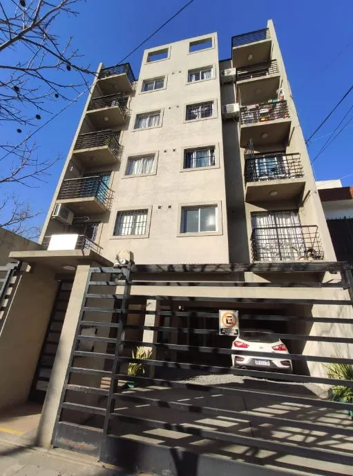 Monoambiente En Alquiler En Moron Centro