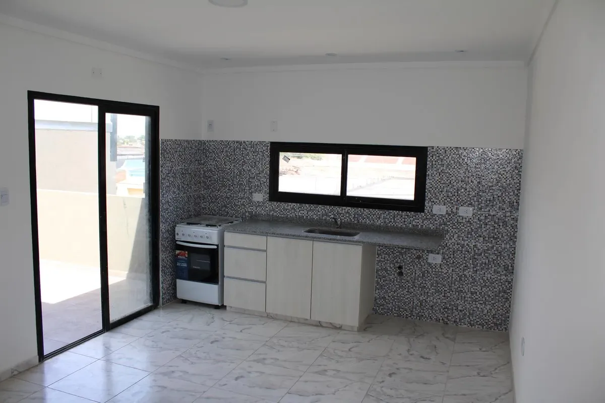 2 ambientes con patio terraza