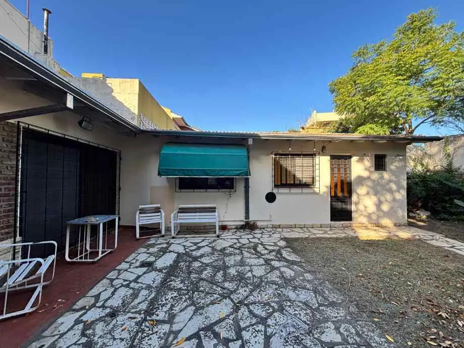 Casa En Alquiler En Don Bosco Este