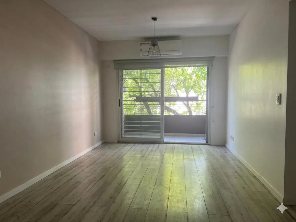 Apartamento de três ambientes em Villa Urquiza
