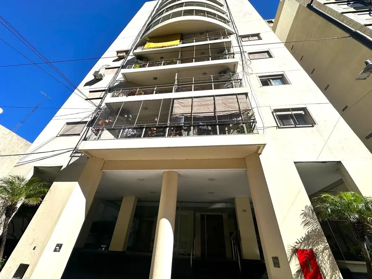 Alquiler De Hermoso Y Comodo Depto De 3 Ambientes Con Balcon En Pleno Villa Crespo