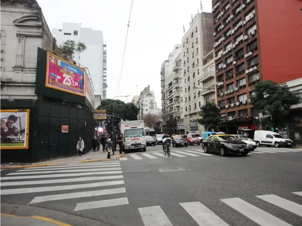 Kitnet de dois ambientes com vaga em Buenos Aires