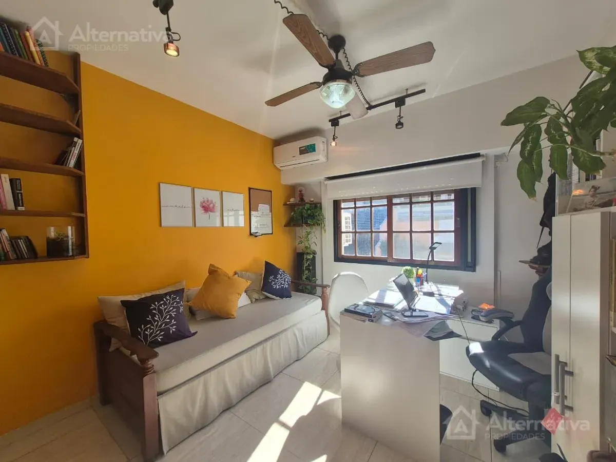 Triplex Con Cochera, Parrilla Y Pileta En Villa Devoto