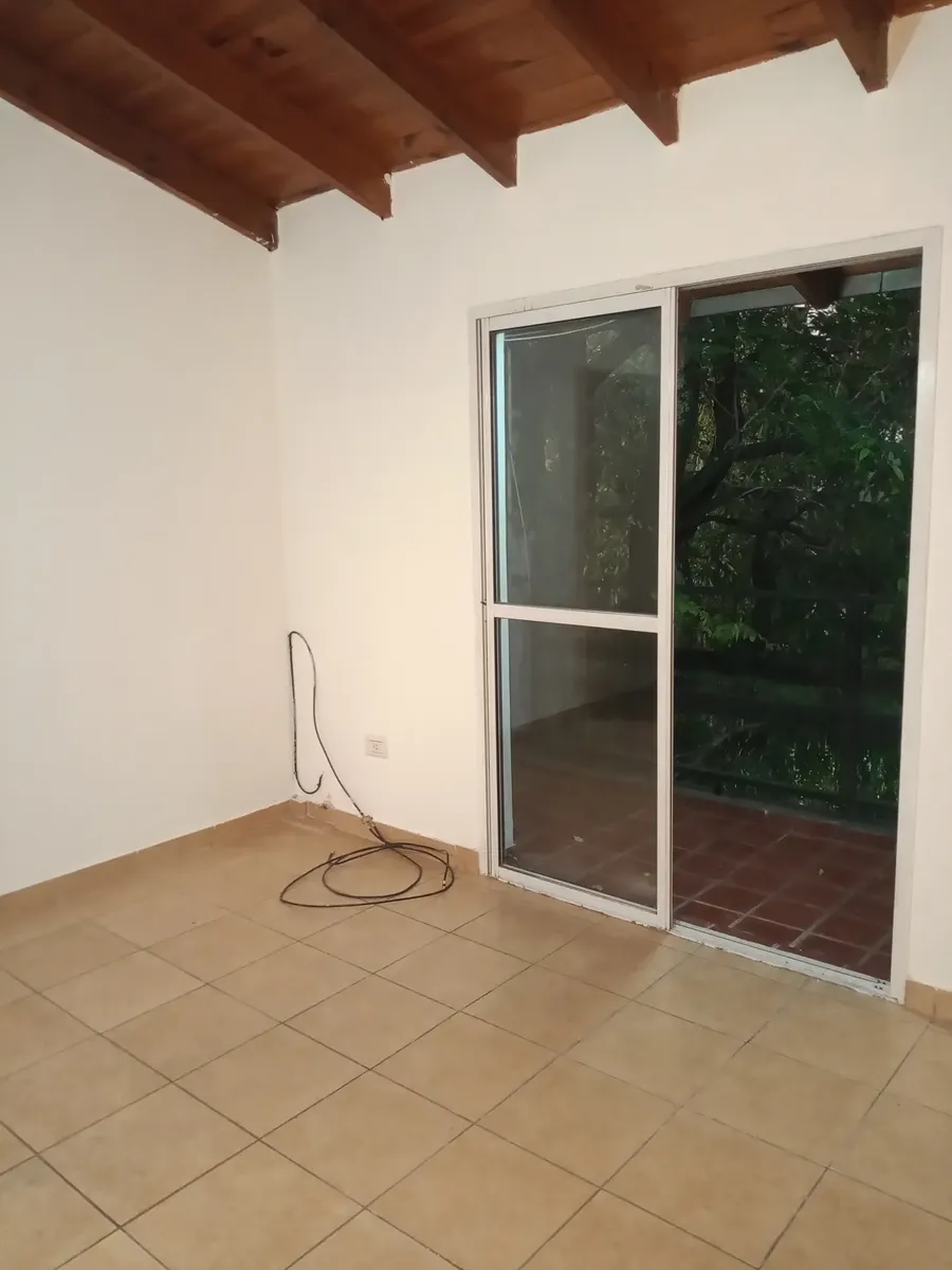 Departamento Muy Bien Ubicado, A Metros De Paraná Y Panamericana Martínez, Requisitos Para Ingresar Depósito Gastos De Informes Garantía Y Gestión De Contrato, Contrato Por Dos A