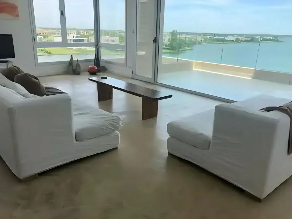 Departamento En Esquina, Vista Al Lago. Praia. Portezuelo. Nordelta