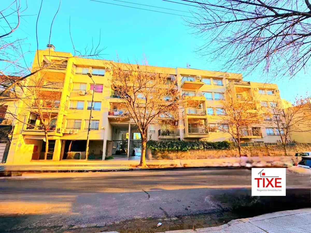 Kitnet com varanda e terraço em Villa Urquiza