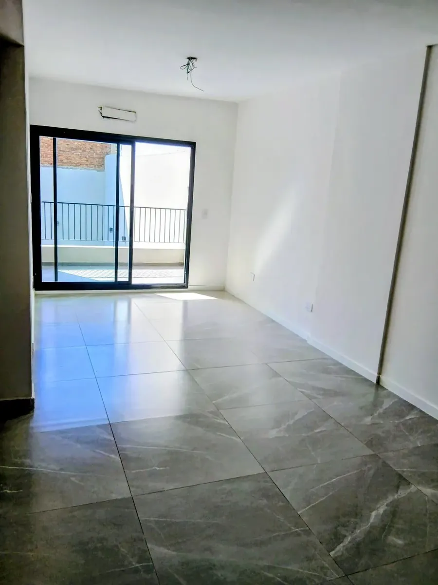 Hermoso 2 Amb. A Estrenar Balcón Patio Pileta Parrilla