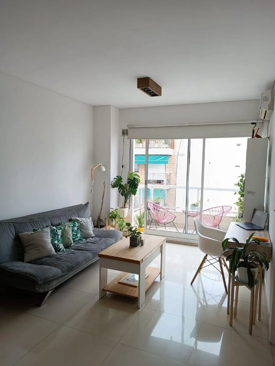 Reservado.alquiler 2 Ambientes Super Luminoso,frente ,balcon ,parrilla ,caballito