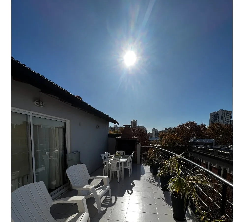 2 ambientes con terraza y parrilla