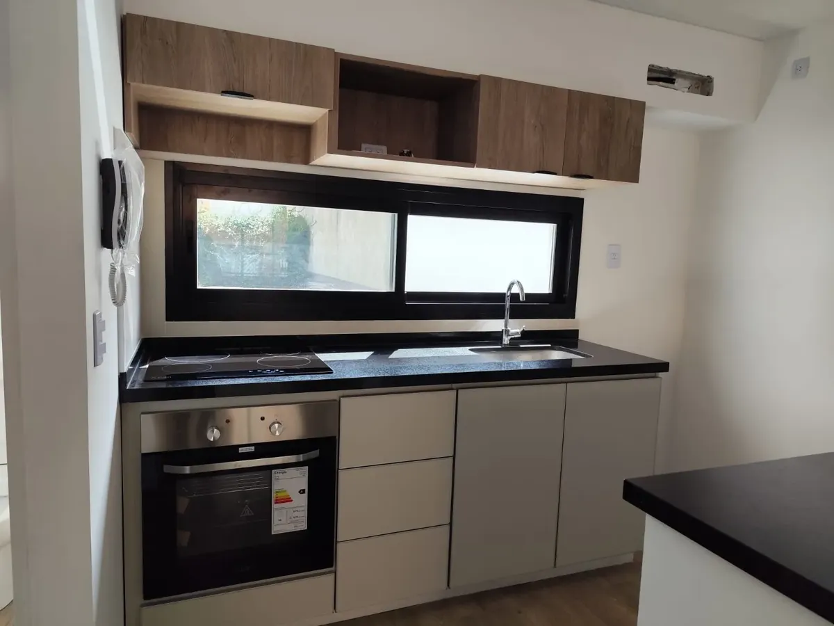 Excelente Departamento De 2 Ambientes En Saavedra, Caba, Con Parrilla Y Pilteta En Terraza, Cerca Del Parque Sarmiento, Dot Baires Shopping Y Con Rápido Acceso A Gral. Paz Y Panamericana