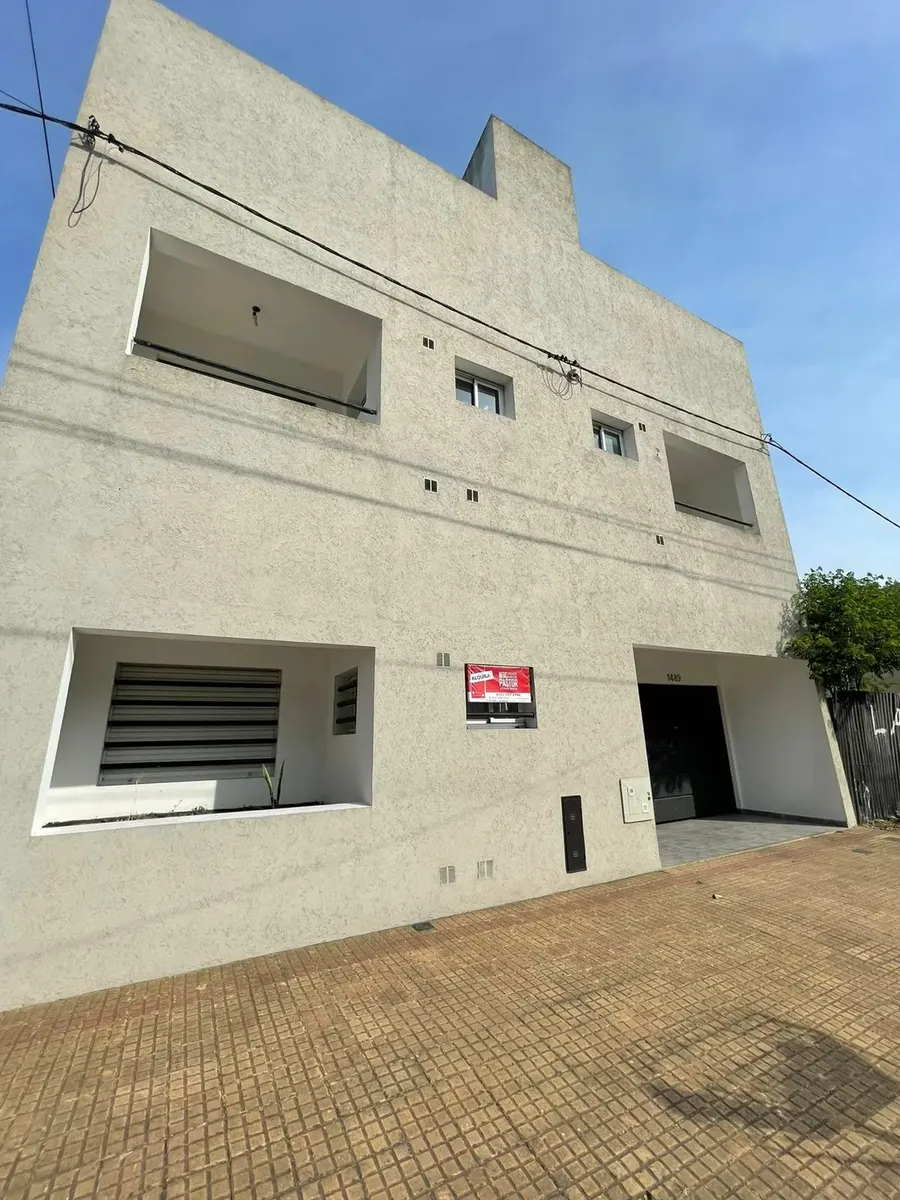 Alquiler Departamento-sin Expensas-frente-balcon