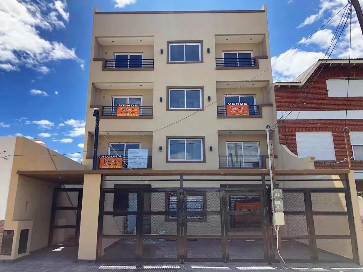 2-room apt with balcony and elevator