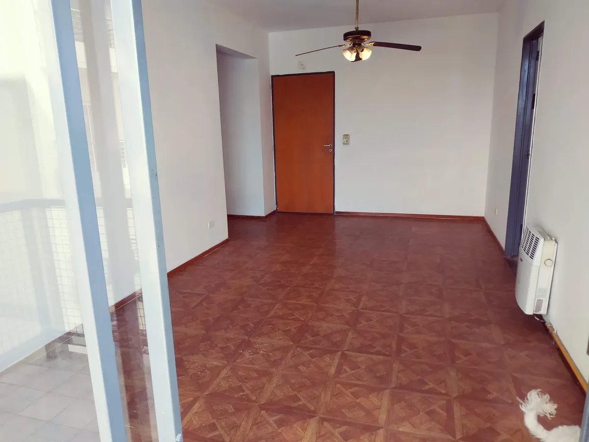 Departamento -2 Ambientes Con Balcon Piso Alto - Vista Abierta Villa Luro (caba)
