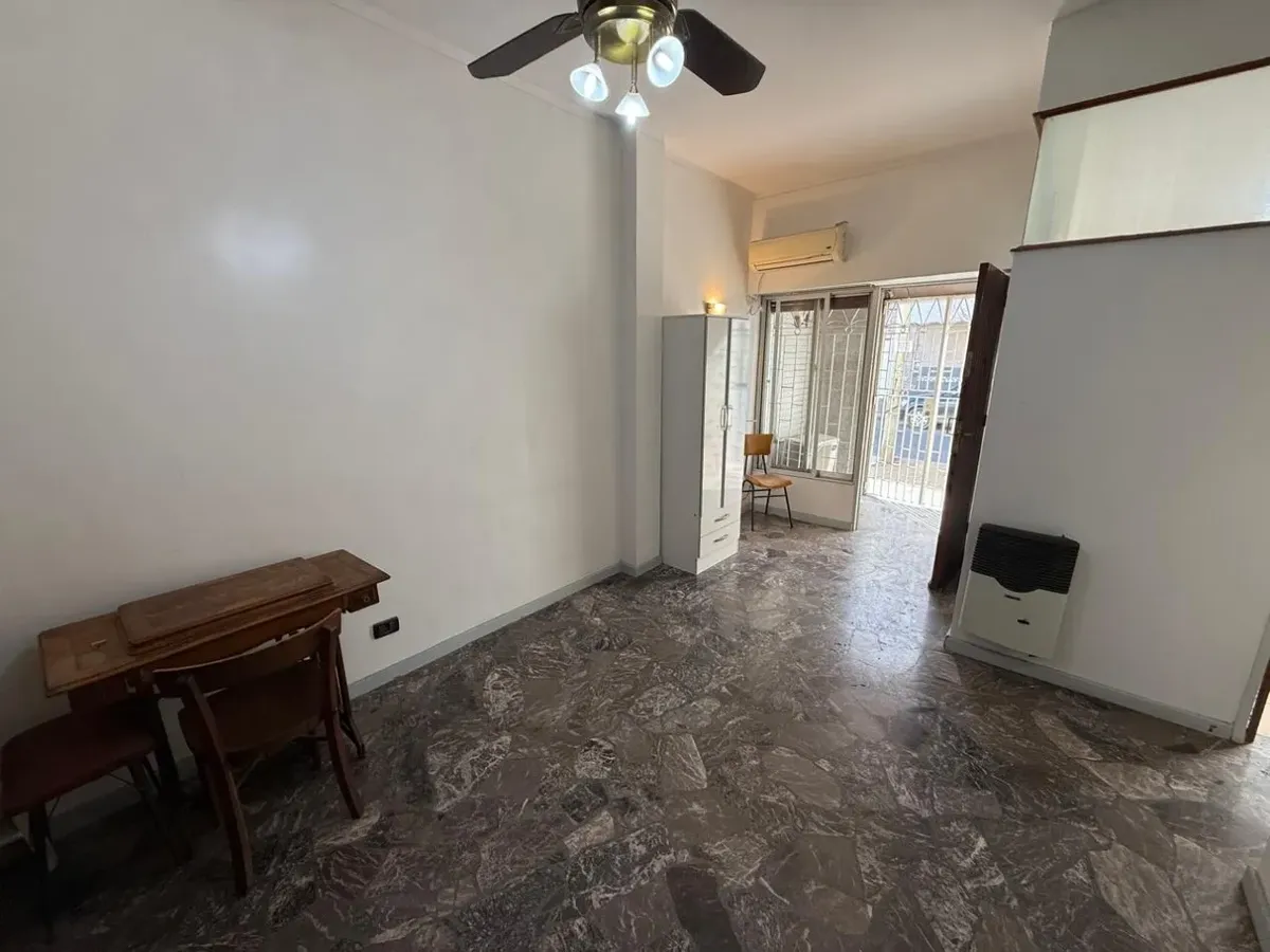 Departamento 2 Amb Planta Baja Al Frente Con Entrada Independiente