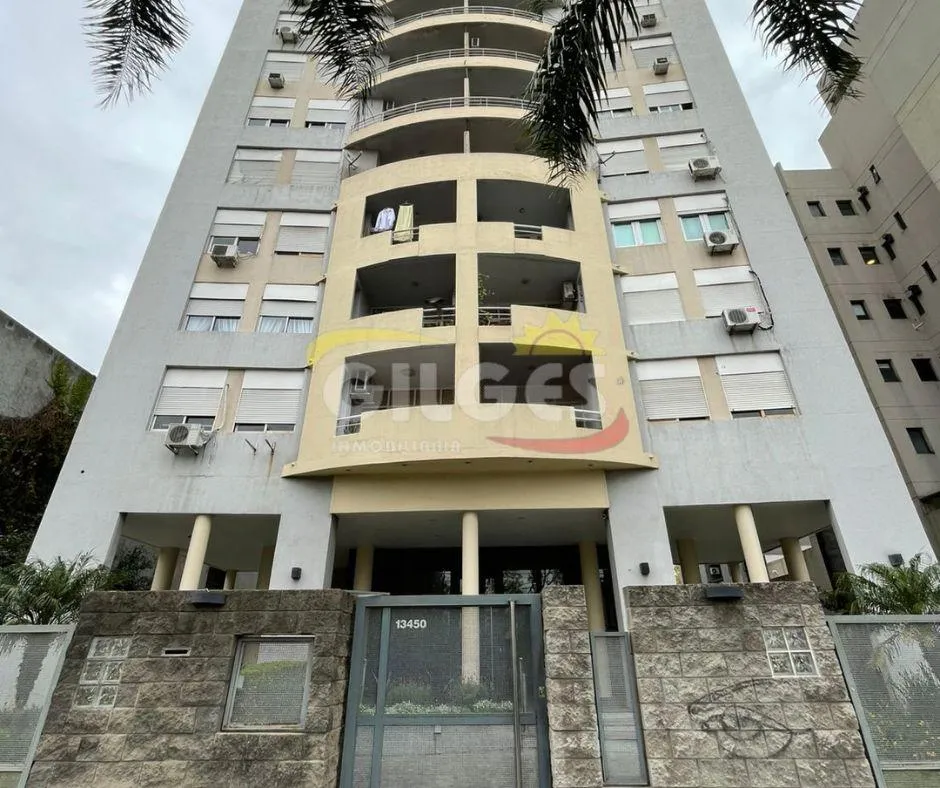 3 ambientes con balcón al frente
