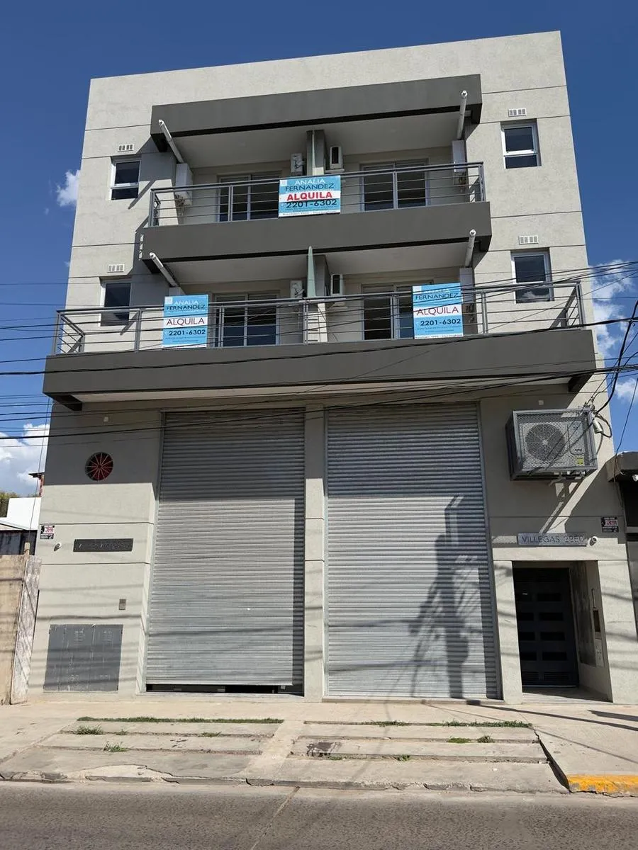 2-room apartment with balcony and split AC