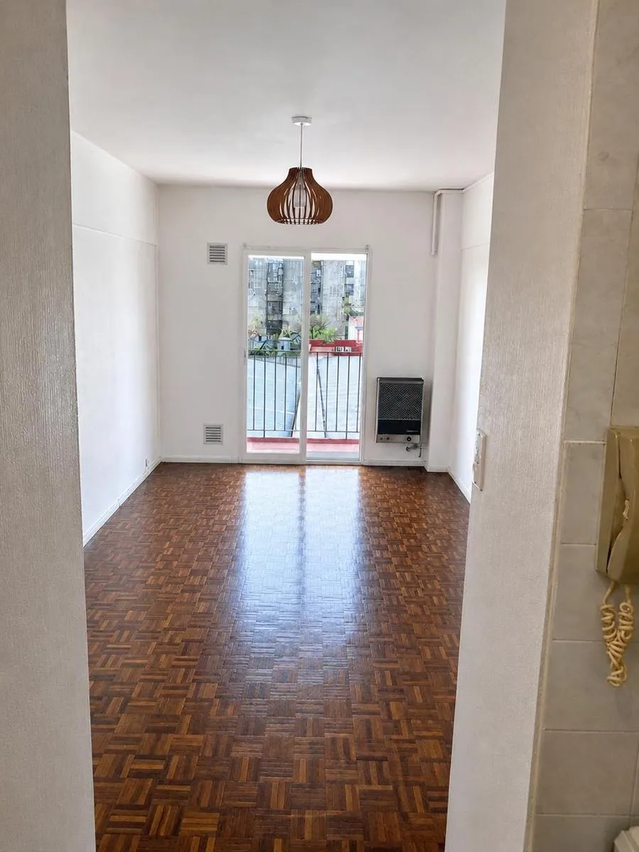 Studio apartment with balcony in Balvanera