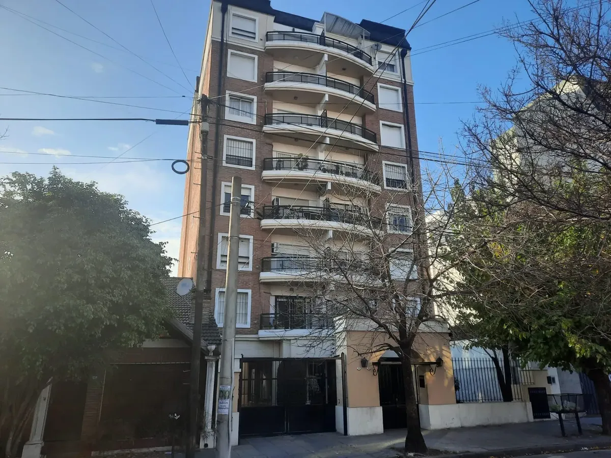 Departamento 2 Ambientes En Alquiler En Moron