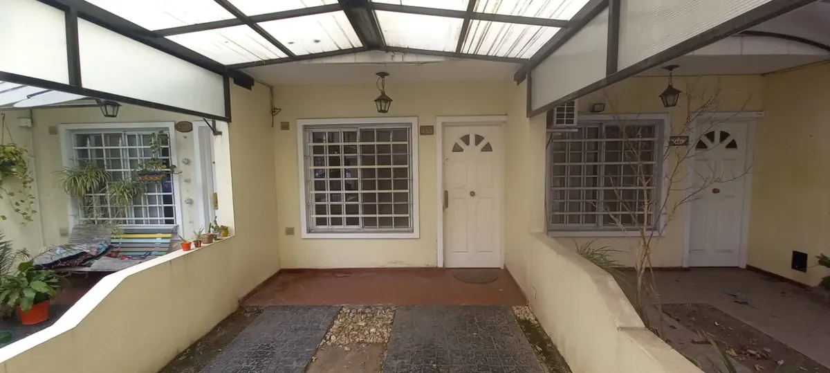 Half-room apartment with parking in La Matanza