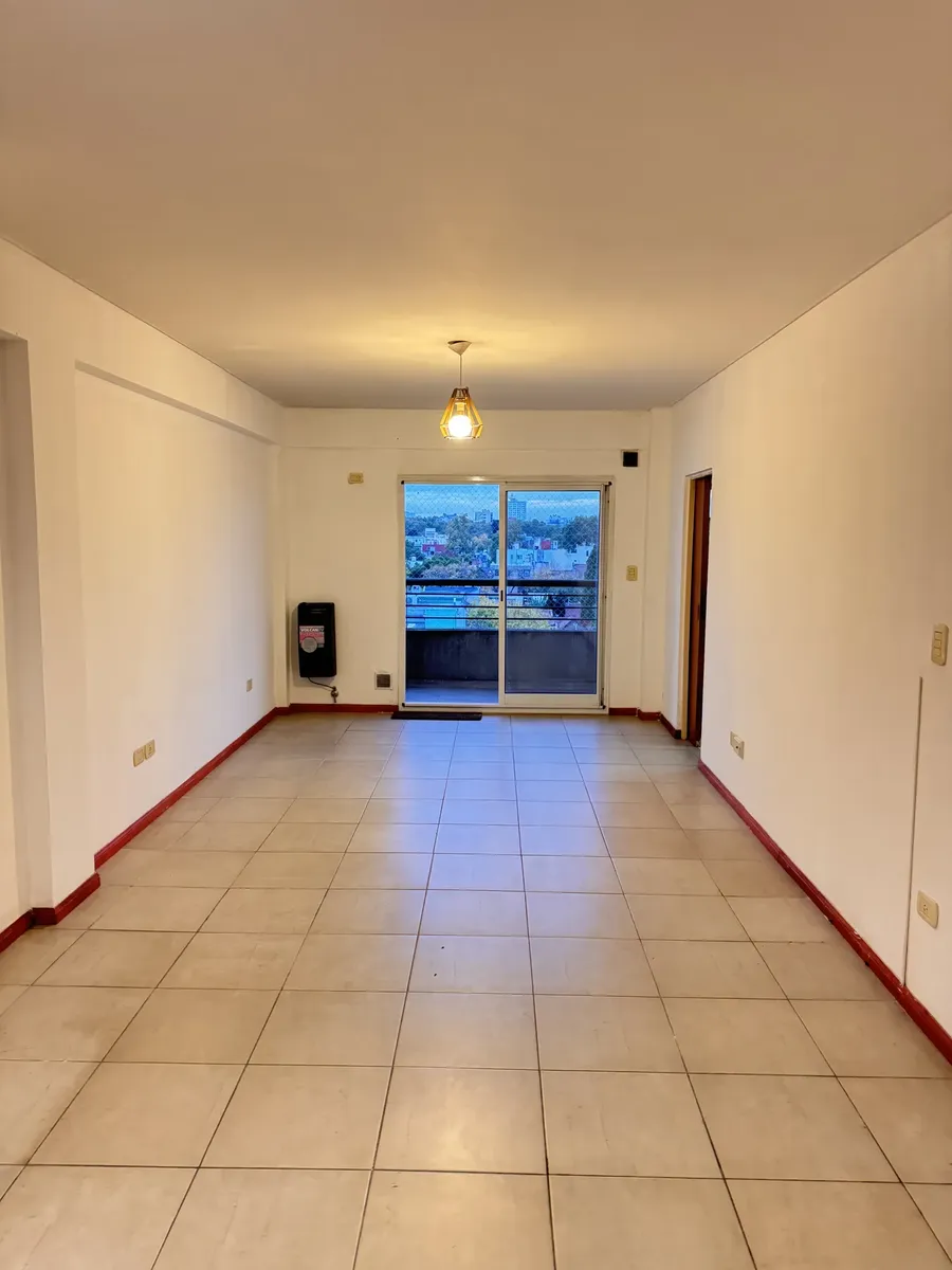 Alquiler Departamento Con Balcón En Villa Pueyrredon